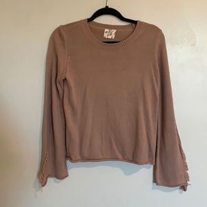 🔴➡️ 4/$10!!!!!⬅️🔴 
Dusty rose cropped sweater with distressed sleeves